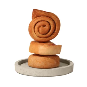 نان رول شیر دارچین